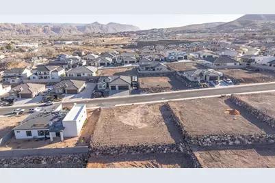 1878 W 350 N, Hurricane, UT 84737 - Photo 6