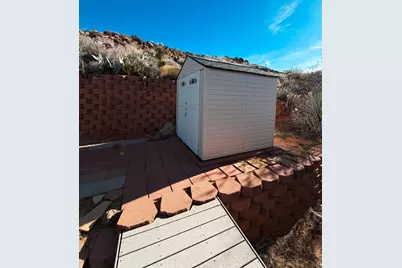 60 Cinder St, Hurricane, UT 84737 - Photo 10