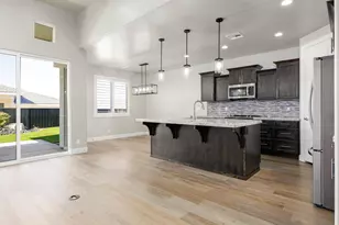 698 S Dinapoli Ln, Saint George, UT 84770 - Photo 10