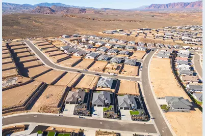 698 S Dinapoli Ln, Saint George, UT 84770 - Photo 46