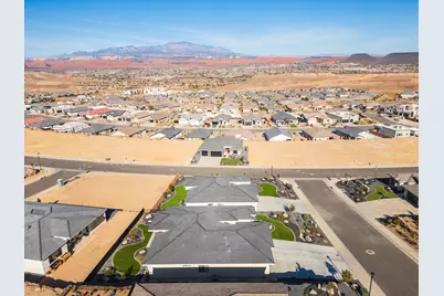 698 S Dinapoli Ln, Saint George, UT 84770 - Photo 40