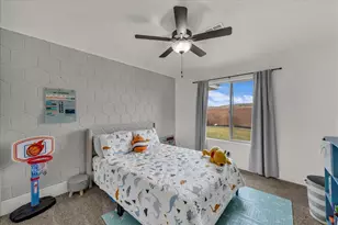 2112 E Honeycomb Dr, Saint George, UT 84790 - Photo 8