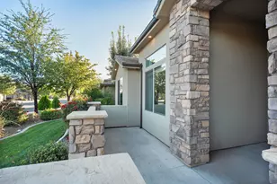 3859 Rachel Dr, Santa Clara, UT 84765 - Photo 2