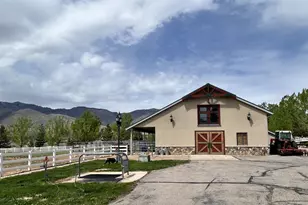 622 E Hwy 144, New Harmony, UT 84757 - Photo 24