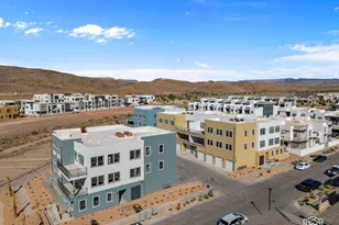 757 W Periwinkle Ln, Saint George, UT 84790 - Photo 1