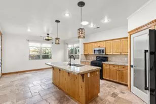 1185 W Vista View Dr, Washington, UT 84780 - Photo 12