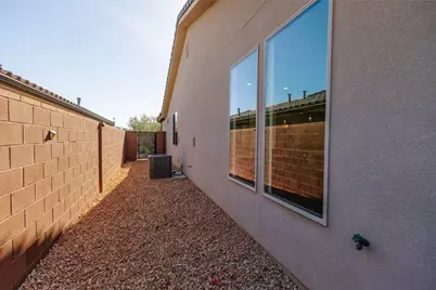 186 W Peridot Dr, Washington, UT 84780 - Photo 32