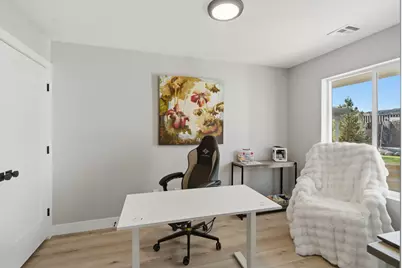 1033 N 2050 E, Saint George, UT 84770 - Photo 28