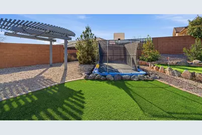 1033 N 2050 E, Saint George, UT 84770 - Photo 38