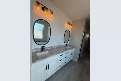 1033 N 2050 E, Saint George, UT 84770 - Photo 18