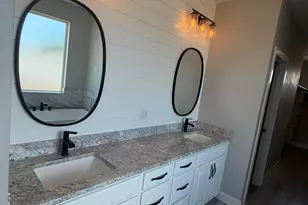 1033 N 2050 E, Saint George, UT 84770 - Photo 18