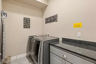 2111 N Coral Ridge Dr, Washington, UT 84780 - Photo 18