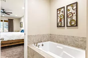 2111 N Coral Ridge Dr, Washington, UT 84780 - Photo 28