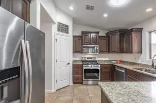 1024 N Painted Cloud Pl, Washington, UT 84780 - Photo 24