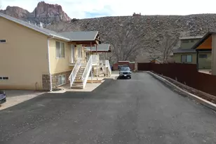 1751 Zion Park Blvd Blvd, Springdale, UT 84767 - Photo 4