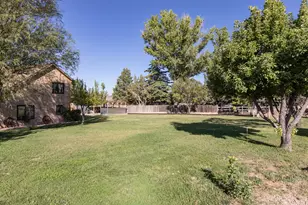 825 N Horsemans Pk Dr, Dammeron Valley, UT 84783 - Photo 34