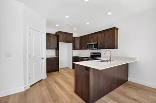 330 N 3210 W, Hurricane, UT 84737 - Photo 12
