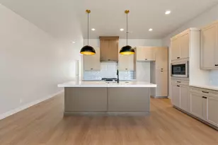 2405 Patricia Dr, Santa Clara, UT 84765 - Photo 10