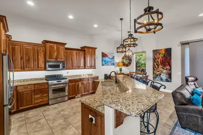 2090 N Tuweap Dr #2, Saint George, UT 84770 - Photo 10