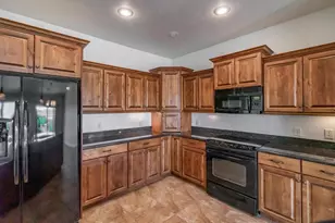 1574 E Sugar Plumb Ln, Washington, UT 84780 - Photo 18