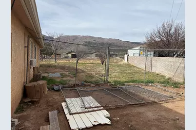 421 N Harmony Dr, New Harmony, UT 84757 - Photo 10