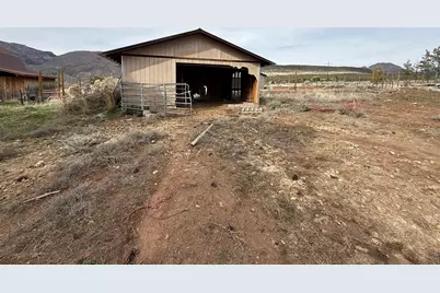 421 N Harmony Dr, New Harmony, UT 84757 - Photo 14