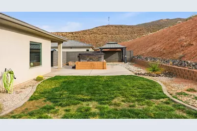 3752 E Mesa Rock Dr, Saint George, UT 84790 - Photo 34