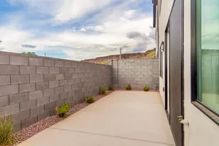 306 E 500 N, Hurricane, UT 84737 - Photo 12