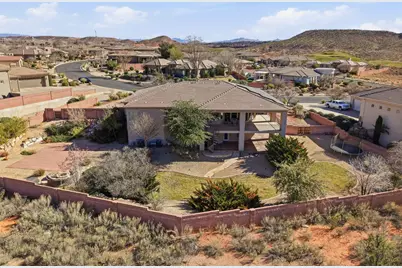 1731 N Firerock Cir, Washington, UT 84780 - Photo 2