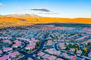 3800 Paradise Vlg Dr, Santa Clara, UT 84765 - Photo 52