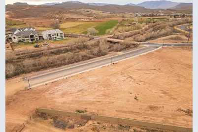 1380 Clara Crossing, Santa Clara, UT 84765 - Photo 2