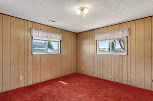 81 S Center St, Enterprise, UT 84725 - Photo 22