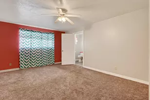 81 S Center St, Enterprise, UT 84725 - Photo 12