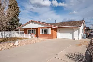 81 S Center St, Enterprise, UT 84725 - Photo 4