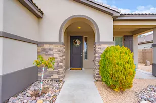 2701 E Upper Canyon Dr, Washington, UT 84780 - Photo 2