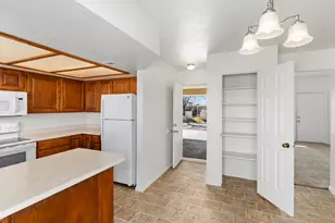 1075 N 1400 W, Saint George, UT 84770 - Photo 20