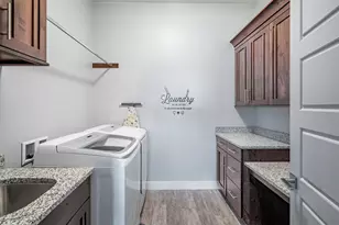 2035 N Gunsight Dr, Saint George, UT 84770 - Photo 36
