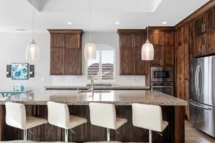 2035 N Gunsight Dr, Saint George, UT 84770 - Photo 10
