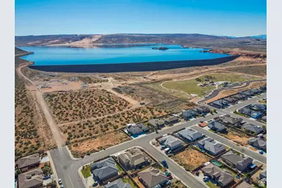 2591 S 3200 W, Hurricane, UT 84737 - Photo 2