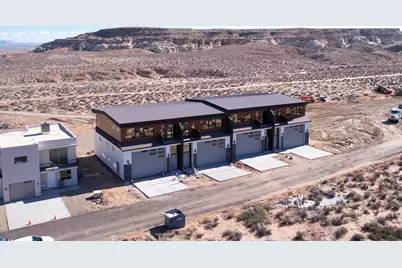 1326 E Lone Rock View, Big Water, UT 84741 - Photo 2