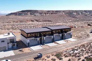 1326 E Lone Rock View, Big Water, UT 84741 - Photo 2