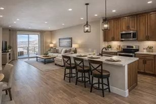 1326 E Lone Rock View, Big Water, UT 84741 - Photo 4