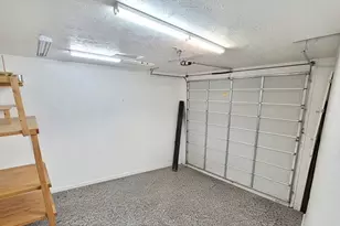 2056 E Middleton Dr, Saint George, UT 84770 - Photo 8