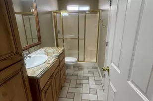 2056 E Middleton Dr, Saint George, UT 84770 - Photo 22