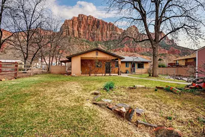 587 Zion Park Blvd, Springdale, UT 84767 - Photo 2