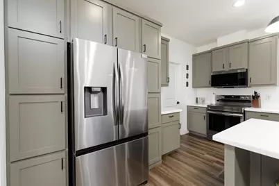 183 N Matt Dillon Tr, Central, UT 84722 - Photo 8