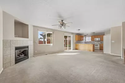 1906 S Bridle Cir, Washington, UT 84780 - Photo 4