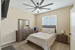 902 E Silver Shadows Dr, Washington, UT 84780 - Photo 24