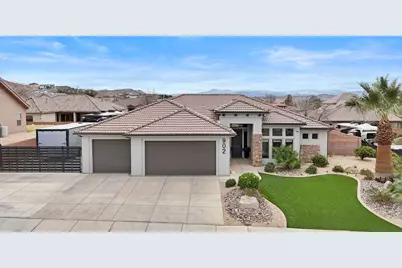 902 E Silver Shadows Dr, Washington, UT 84780 - Photo 1