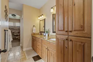 902 E Silver Shadows Dr, Washington, UT 84780 - Photo 16